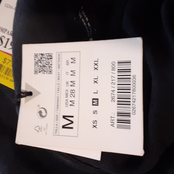 Dress - Picture 4 of 4